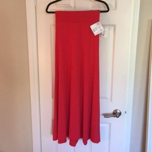 NWT LuLaRoe Red Maxi Skirt ❤️